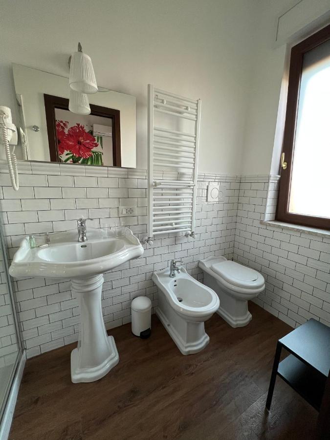 Guest House Le Vagabonde Fiumicino Dış mekan fotoğraf