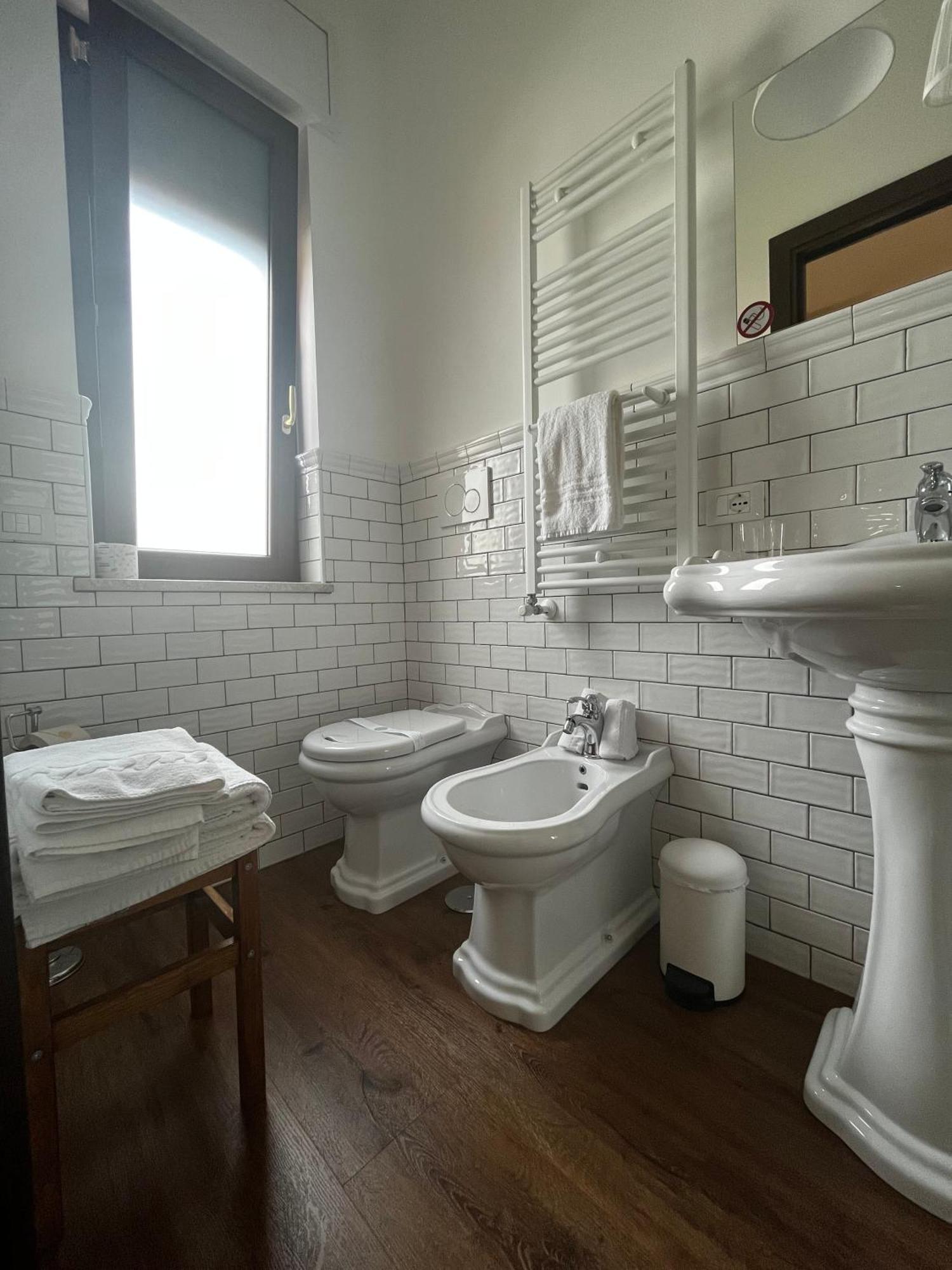 Guest House Le Vagabonde Fiumicino Dış mekan fotoğraf