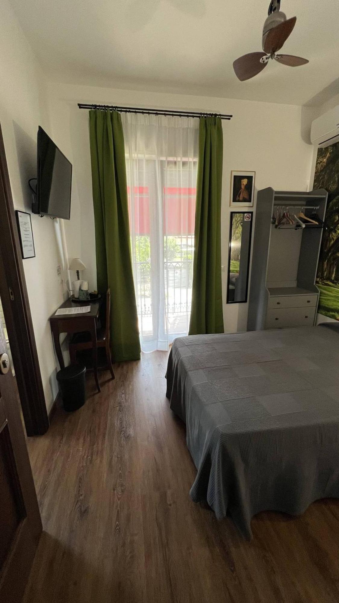 Guest House Le Vagabonde Fiumicino Dış mekan fotoğraf